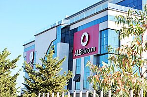 Archivo:ALBtelecom Headquarters - Kashar, Tiranë, Albania