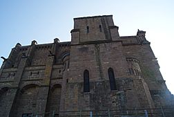 Archivo:Basílica de Javier - Lateral