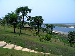 Djeno Collines littorales touristiques 5441746129.jpg