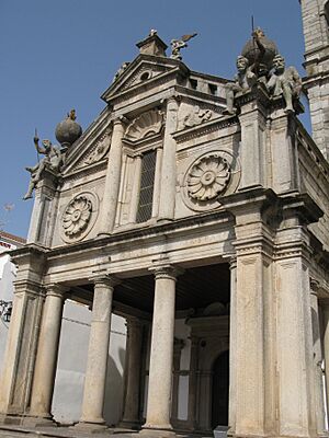 Archivo:Evora-GracaChurch1
