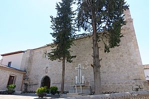 Archivo:Iglesia de Santa María del Castillo, Perales de Tajuña 02