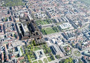 Archivo:München - TU München (Luftbild)