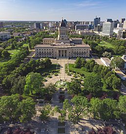 Archivo:Manitoba legislative building (J)