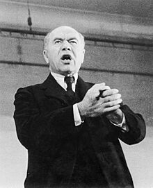 Maxwell Aitken (lord Beaverbrook) during the Second World War HU88386.jpg