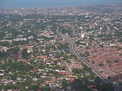 Archivo:Nima highway, Accra, Ghana