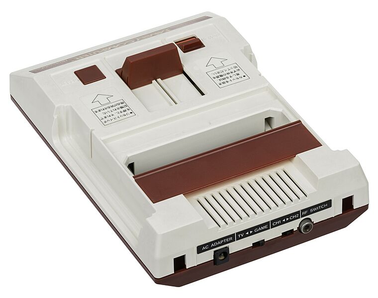Nintendo-Famicom-Console-Bare-BL