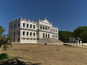 Archivo:Palacio del Acebrón