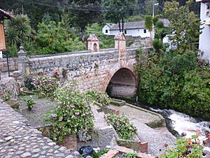 Archivo:Puente Calicanto, Mongui, Boyaca