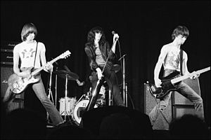 Archivo:Ramones Toronto 1976