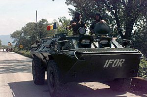 Archivo:Romanian Armored Personnel Carrier