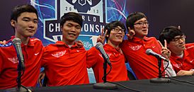 Archivo:SK Telecom T1 at LoL World Championship 2013