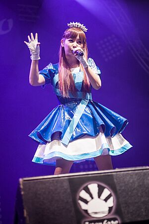 Archivo:Shoko Nakagawa at Japan Expo 2014 (5)