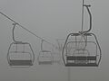 Telesilla de la Fuente, con niebla. Valdesquí. Sierra de Guadarrama. Madrid, España, Spain