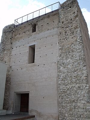 Archivo:Torreta de Chiva 03
