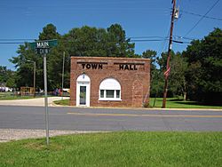 Town Hall, Proctorville, North Carolina.jpg