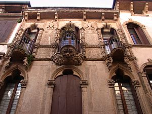 Archivo:Vicenza-Palazzo Pigafetta