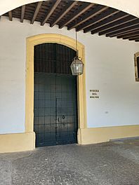 Archivo:Vista de la puerta de la Bodega El Molino.