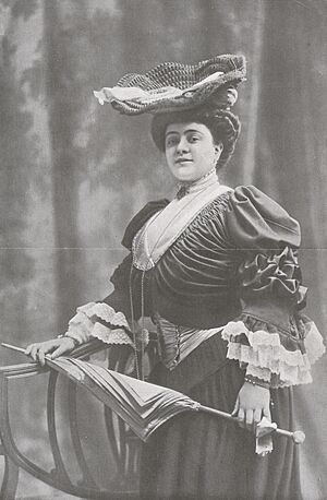 Archivo:1905-07-01, El Teatro, Isabel Brú, Kaulak