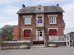 Becquigny (Aisne) mairie.JPG