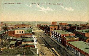 Archivo:Bird's-eye View of Business Section, Muskogee, OK