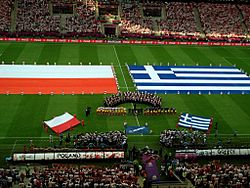 Archivo:Both teams on the pitch POL-GRE 8-6-2012