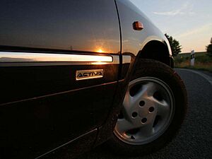Archivo:Citroen Xantia Activa Logo