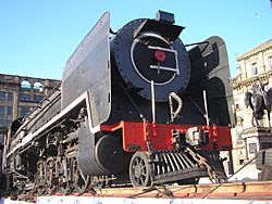 Archivo:Class 15F Locomotive 3007 in George Square in 2007