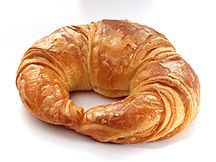 Croissant, whole.jpg