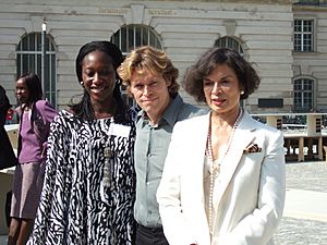 Archivo:Hafsat Abiola, William Dafoe & Bianca Jagger in Berlin Sept 2006