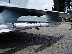 Archivo:IRIS-T air-to-air-missile