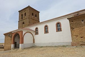 Archivo:Iglesia de Santiago Apóstol, Abastas 02