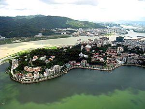 Archivo:Macau Penha Hill