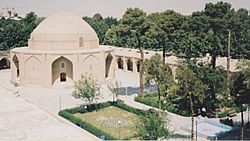 Archivo:Madreseh honar esfahan