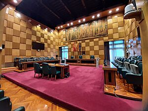 Archivo:Salón de Plenos (Ayuntamiento de Zaragoza)