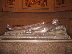 Archivo:Sepulcro San Pascual 1
