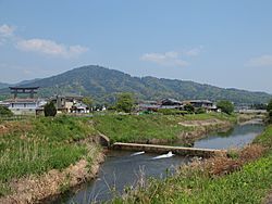 Archivo:Yamato River in Sakurai, Nara01