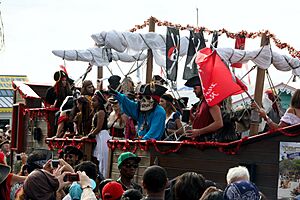 Archivo:141108 Cayman Pirates Festival