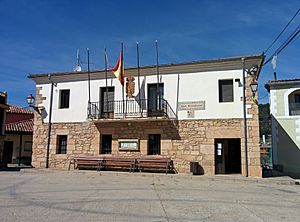 Archivo:Ayuntamiento de Padrones de Bureba