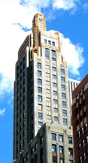 Carbide-and-Carbon-Building-01.jpg