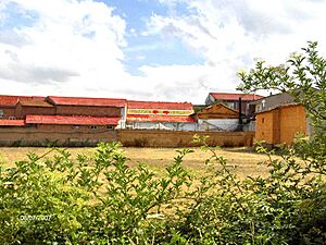 Archivo:Casas de Santiago del molinillo