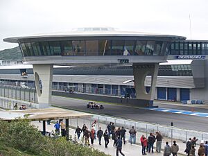 Archivo:Circuito de Jerez (4360360194)