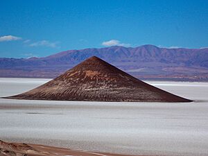 Archivo:Cono de Arita, Salta. Argentina