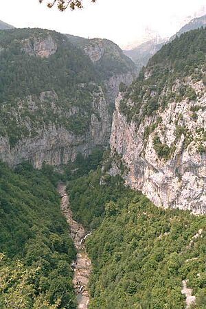 Archivo:Escuain garganta