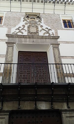 Archivo:Escudo heráldico en Moratalla