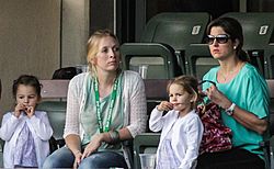 Archivo:Federer family Indian Wells cropped