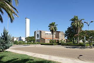 Iglesia de Nuestra Señora de Fátima, Torrefresneda 02.jpg