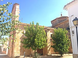 Archivo:Iglesia del Dulce Nombre de Jesús, Casas de Guijarro 02