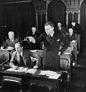 Archivo:Johndiefenbaker