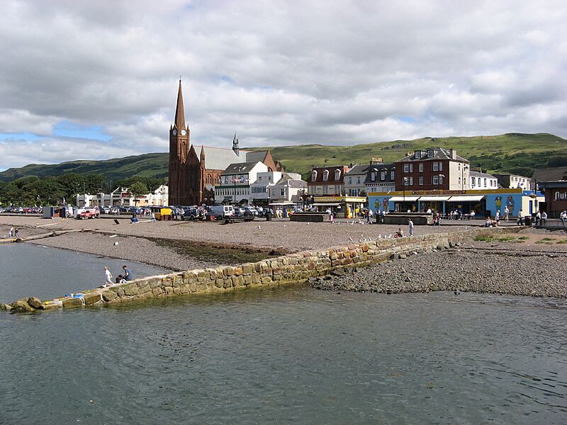 Largs Seafront - panoramio