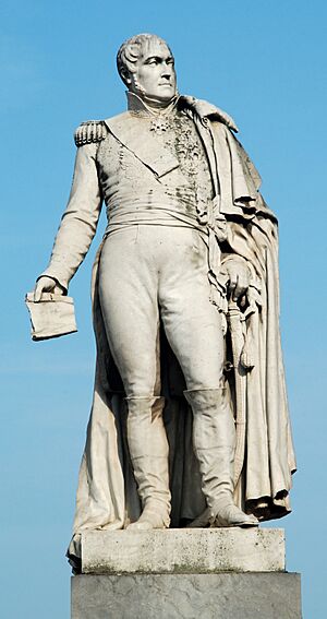 Archivo:Monument au général Belliard - 02